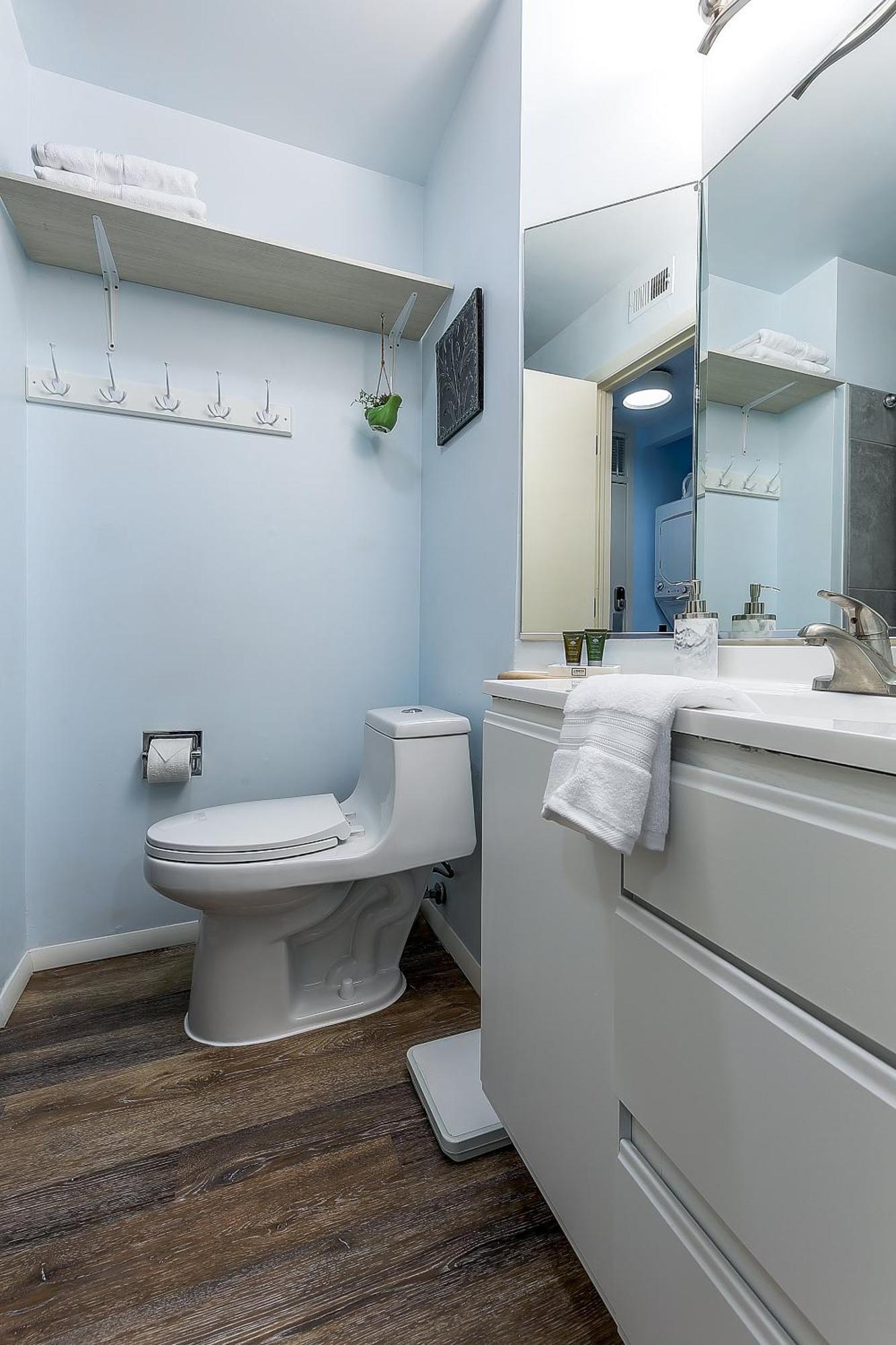 Beautiful Lake View Studio Condo At The Shores ทราเวิร์สซิตี้ ภายนอก รูปภาพ
